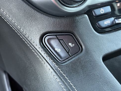 Used 2019 Chevrolet Tahoe LT image 37
