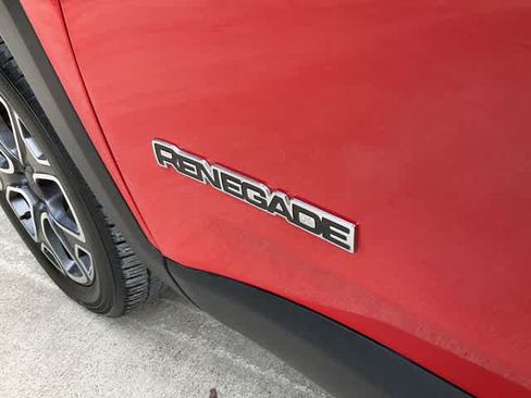 Used 2018 Jeep Renegade Limited FWD image 11