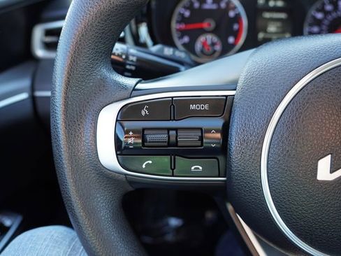 Used 2022 Kia K5 LXS image 27