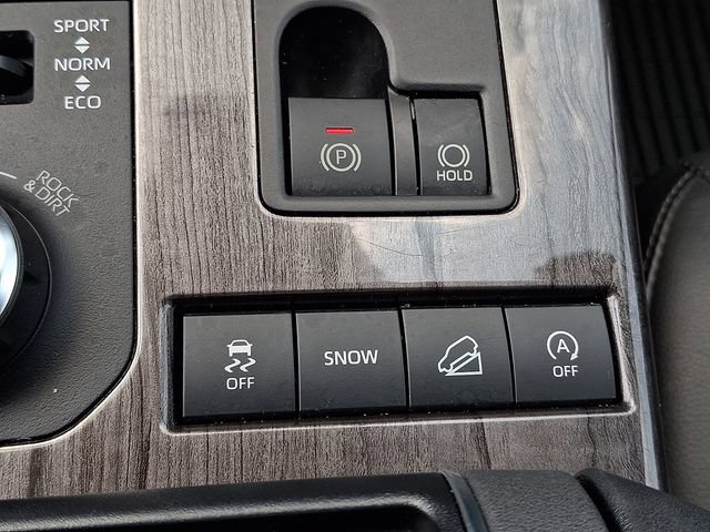 Used 2021 Toyota Highlander Platinum AWD/4WD image 22