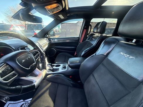 Used 2020 Jeep Grand Cherokee SRT image 18