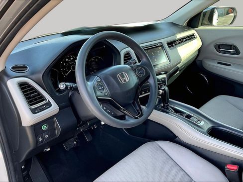 Used 2016 Honda HR-V EX image 12