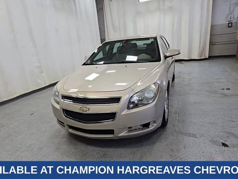 Used 2009 Chevrolet Malibu LT w/ HFV6 Engine Package image 3