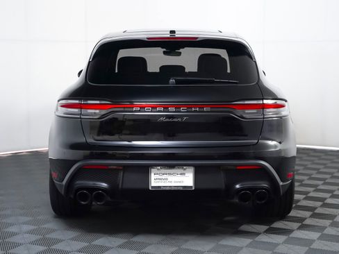 Certified 2025 Porsche Macan Turbo image 11