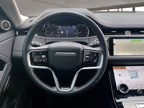 Used 2023 Land Rover Range Rover Evoque SE image 5