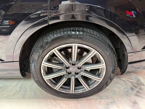 Used 2018 Audi Q7 3.0T Prestige AWD/4WD image 38