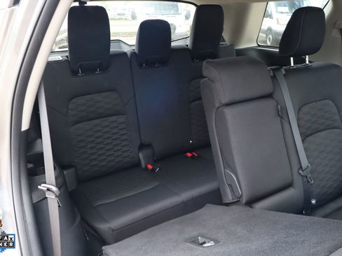 Used 2024 Nissan Pathfinder SV FWD image 26