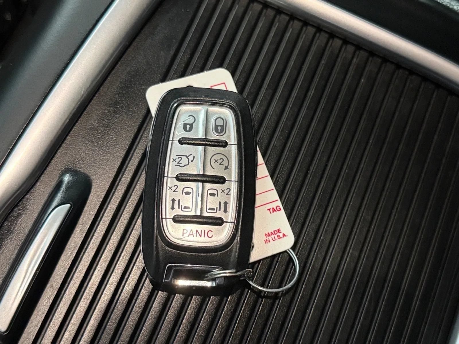 Used 2018 Chrysler Pacifica Touring-L Plus w/ Advanced Safetytec Group FWD image 48