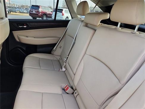Used 2015 Subaru Outback 2.5i Limited image 24