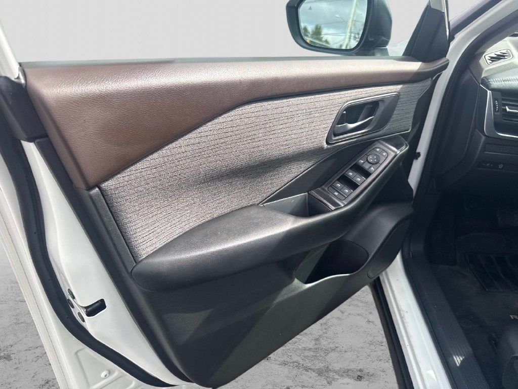 Certified 2023 Nissan Rogue S AWD/4WD image 16