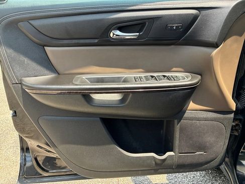 Used 2017 GMC Acadia Limited SLT AWD/4WD image 11