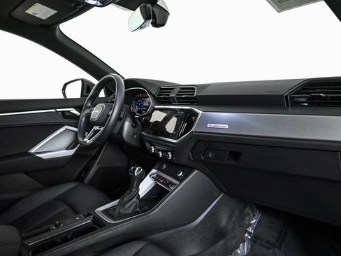 Used 2023 Audi Q3 2.0T Premium Plus w/ Premium Plus Package image 23