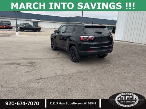 New 2025 Jeep Compass Latitude w/ Sun & Sound Group image 10