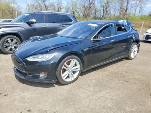 Used 2015 Tesla Model S AWD image 2