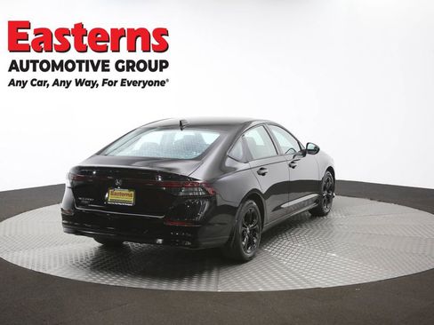 Used 2025 Honda Accord SE image 39