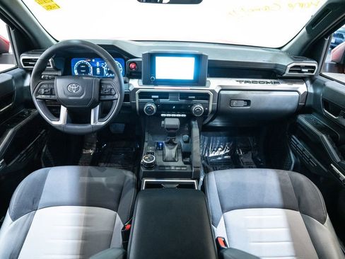 Certified 2025 Toyota Tacoma TRD Off-Road image 16