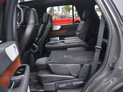 Used 2024 Lincoln Navigator Black Label image 16