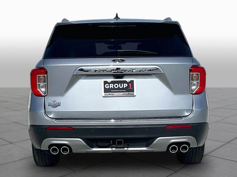 Used 2023 Ford Explorer King Ranch w/ Technology Package RWD image 5