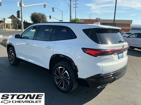 Certified 2025 Buick Enclave Sport Touring image 6