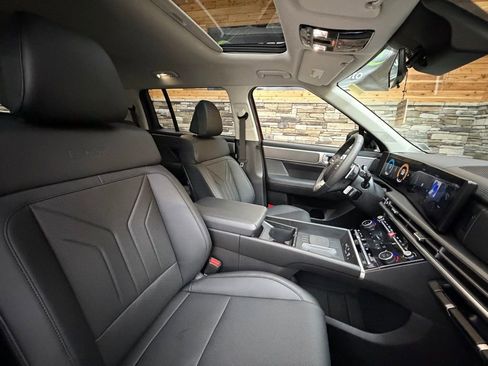 Used 2025 Hyundai Santa Fe XRT image 15