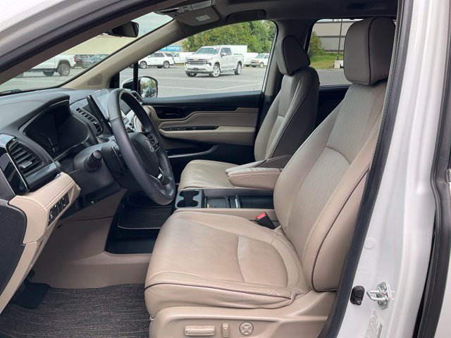 Used 2022 Honda Odyssey Elite image 2