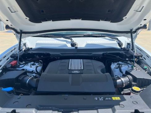 New 2026 Land Rover Defender 110 V8 AWD/4WD image 23