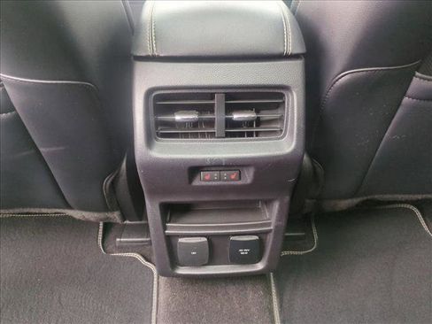 Used 2019 Ford Edge ST w/ Equipment Group 401A image 18