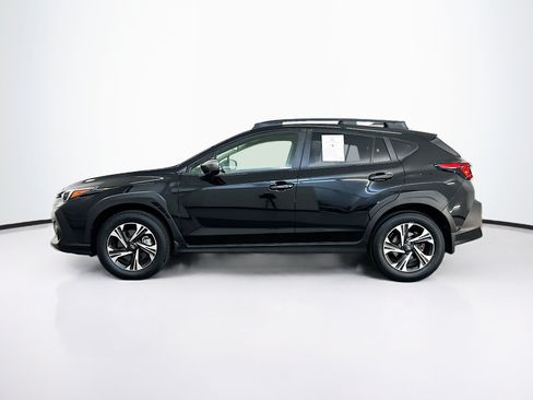 Used 2024 Subaru Crosstrek 2.0i Premium AWD/4WD image 4