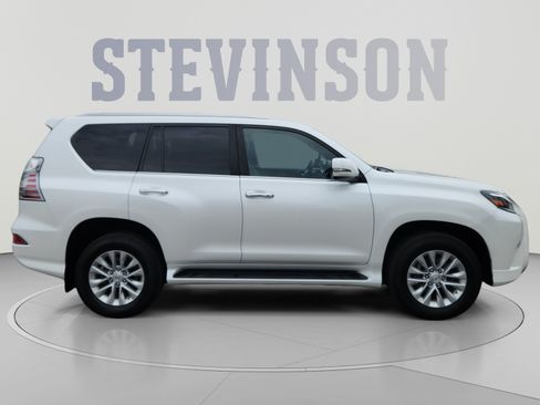 Used 2023 Lexus GX 460 Premium w/ Premium Package AWD/4WD image 6