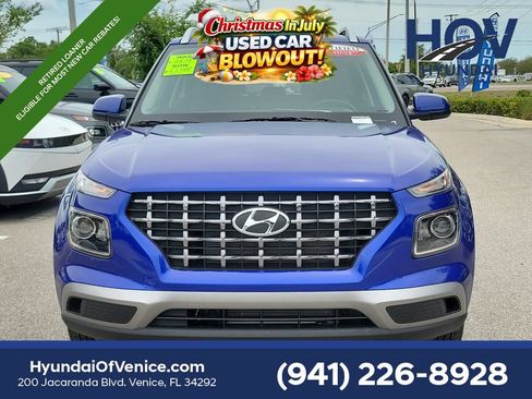 Certified 2026 Hyundai Venue SEL FWD image 3