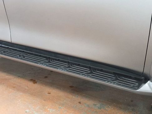 Used 2018 Nissan Armada Platinum w/ Captain Seat Package image 10