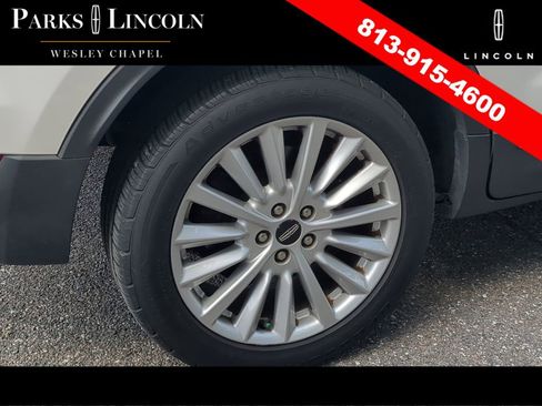 Used 2019 Lincoln MKC Premiere image 14