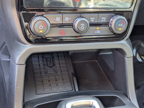 New 2025 Ford Ranger XLT w/ Equipment Group 301A High image 20