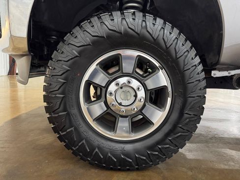 Used 2011 Ford F250 Lariat w/ FX4 Off Road Pkg AWD/4WD image 44