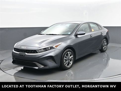 Used 2024 Kia Forte LXS image 2