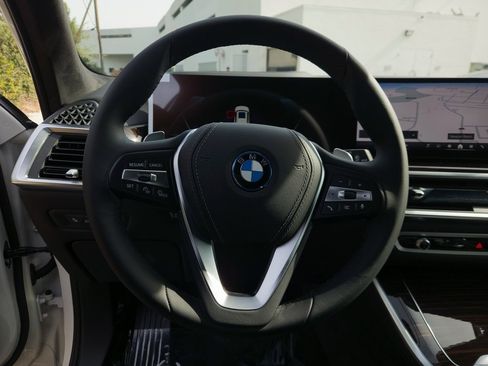 New 2026 BMW X5 xDrive50e w/ Executive Package image 11