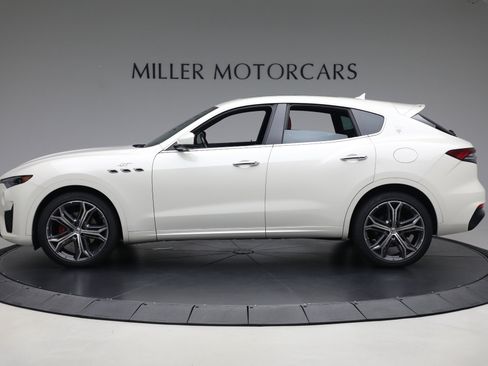 Certified 2022 Maserati Levante GT image 2