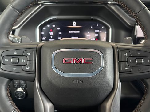Used 2025 GMC Sierra 1500 AT4 image 22