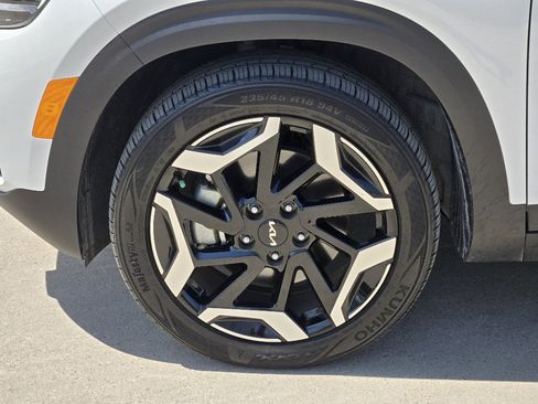 Used 2025 Kia Seltos SX w/ SX Sunroof Package image 17