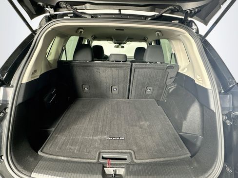 Used 2025 Nissan Rogue S FWD image 28