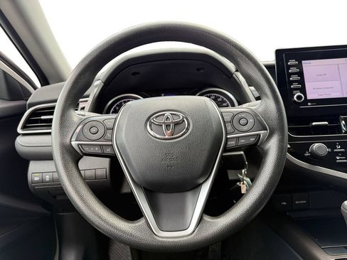 Used 2021 Toyota Camry LE w/ Carpet Mat Package (TMS) FWD image 12