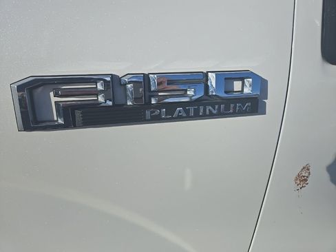 Used 2020 Ford F150 Platinum w/ Equipment Group 701A Luxury image 44