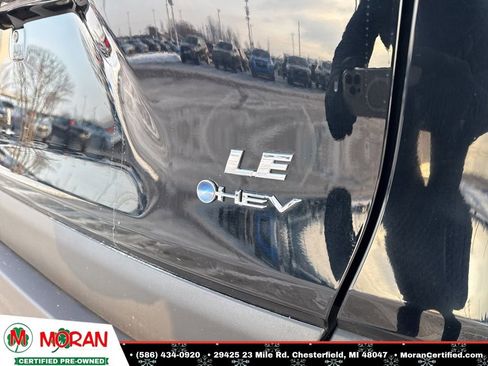 Used 2025 Toyota RAV4 LE image 10