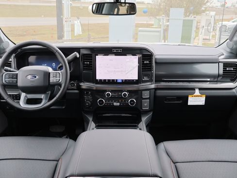 New 2026 Ford F450 Lariat w/ Chrome Package image 25