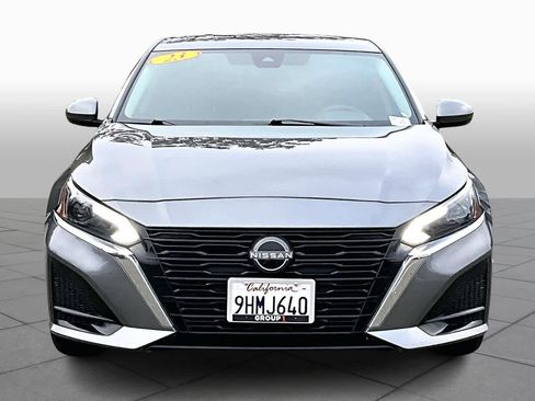 Used 2023 Nissan Altima 2.5 S image 3