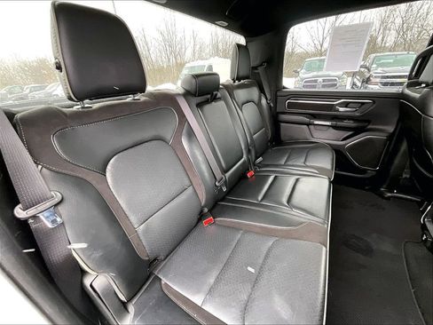 Used 2024 RAM 1500 Laramie AWD/4WD image 15