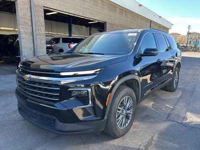 Used 2024 Chevrolet Traverse LT