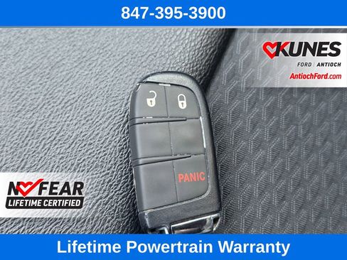 Used 2025 Jeep Compass Latitude image 52