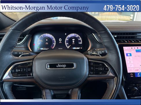 Used 2025 Jeep Grand Cherokee L Summit w/ Obsidian Package AWD/4WD image 24