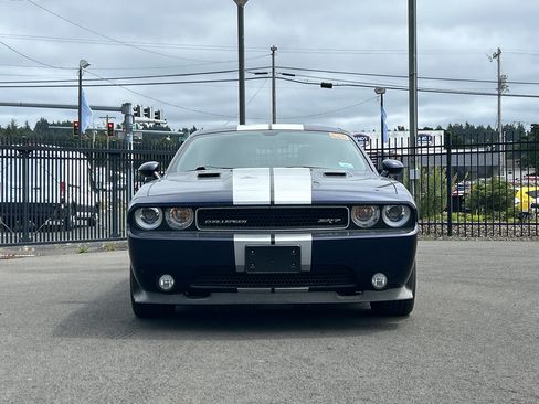 Used 2014 Dodge Challenger SRT8 RWD image 21
